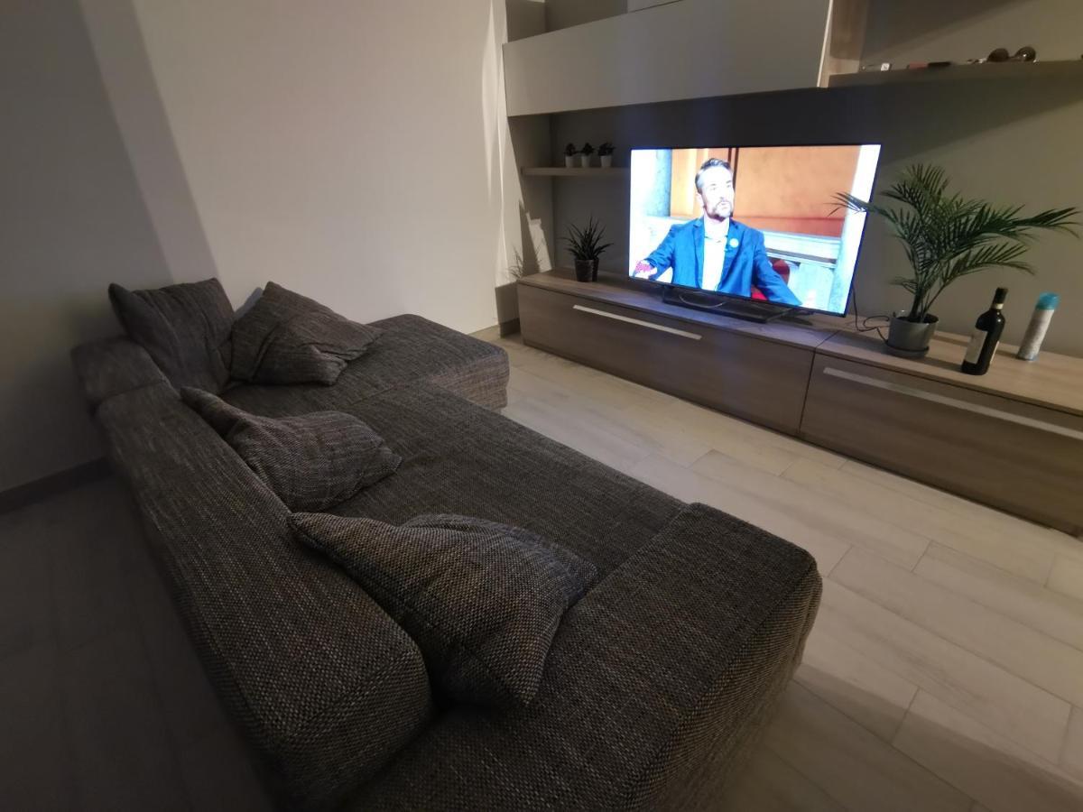 Shining House In Milan Apartment Екстериор снимка